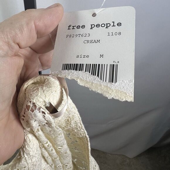 Free People Blouse Ivory Victorian Ruffle Lace Floral JacketCrochet Brass Med. - Picture 16 of 16